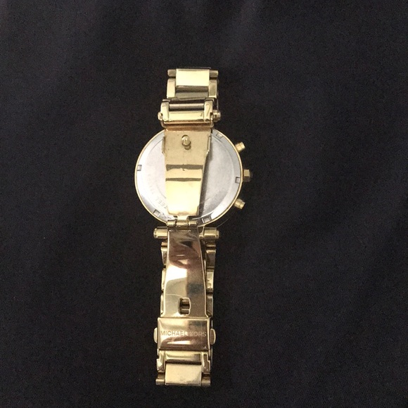 Michael Kors Watch - Picture 2 of 3